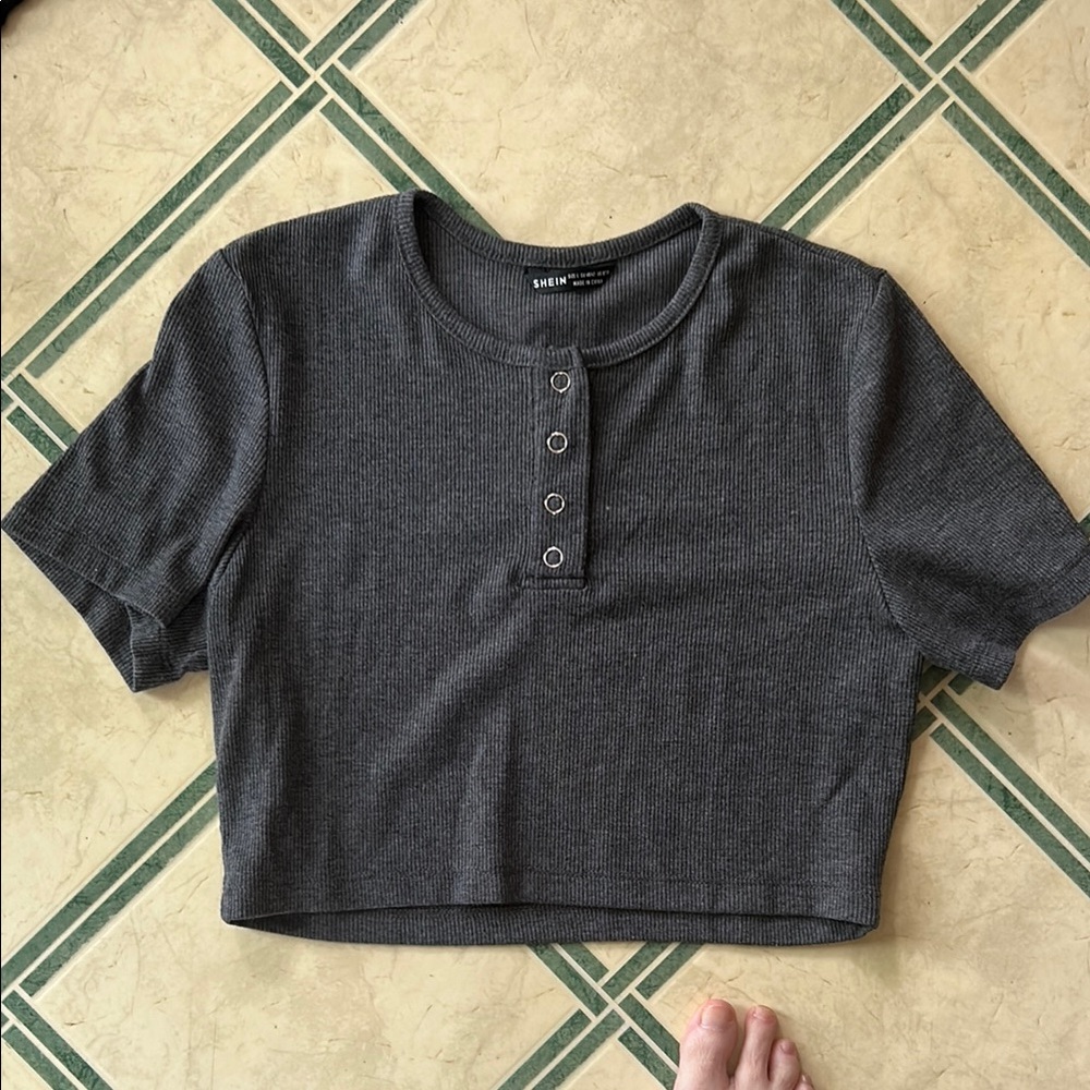 SHEIN Gray Buttoned Crop Top